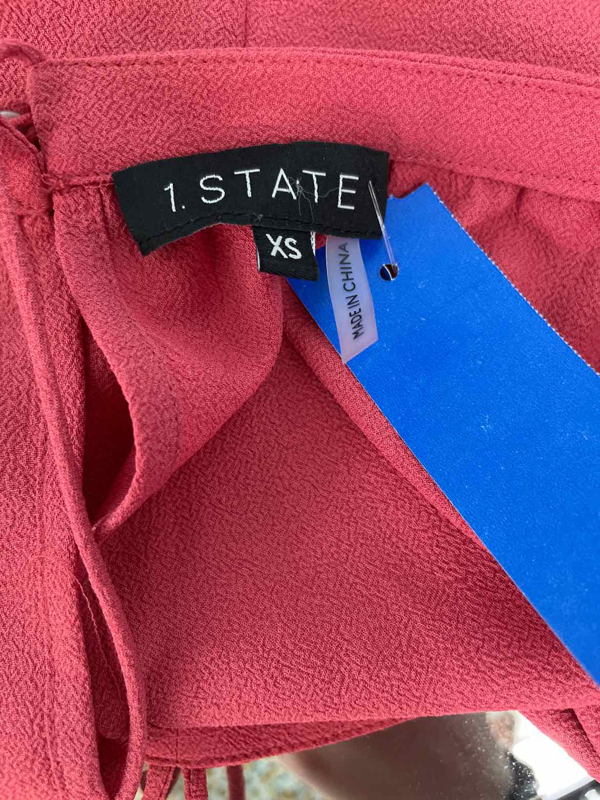1.State Size XS Salmon Blouse