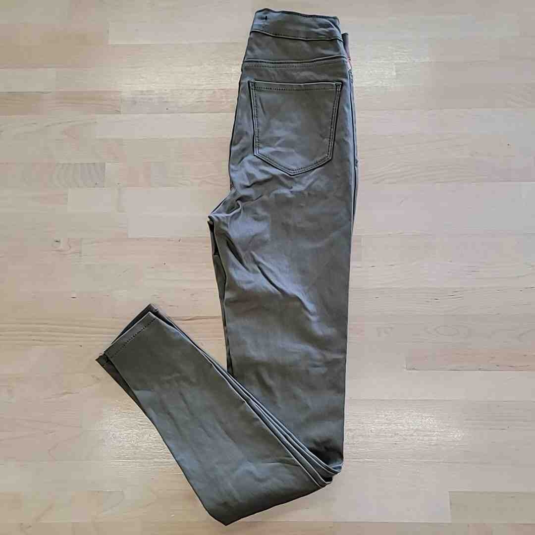 Almost Famous Size 0 Super High Rise Skinny Faux Leather Green Pants NWT