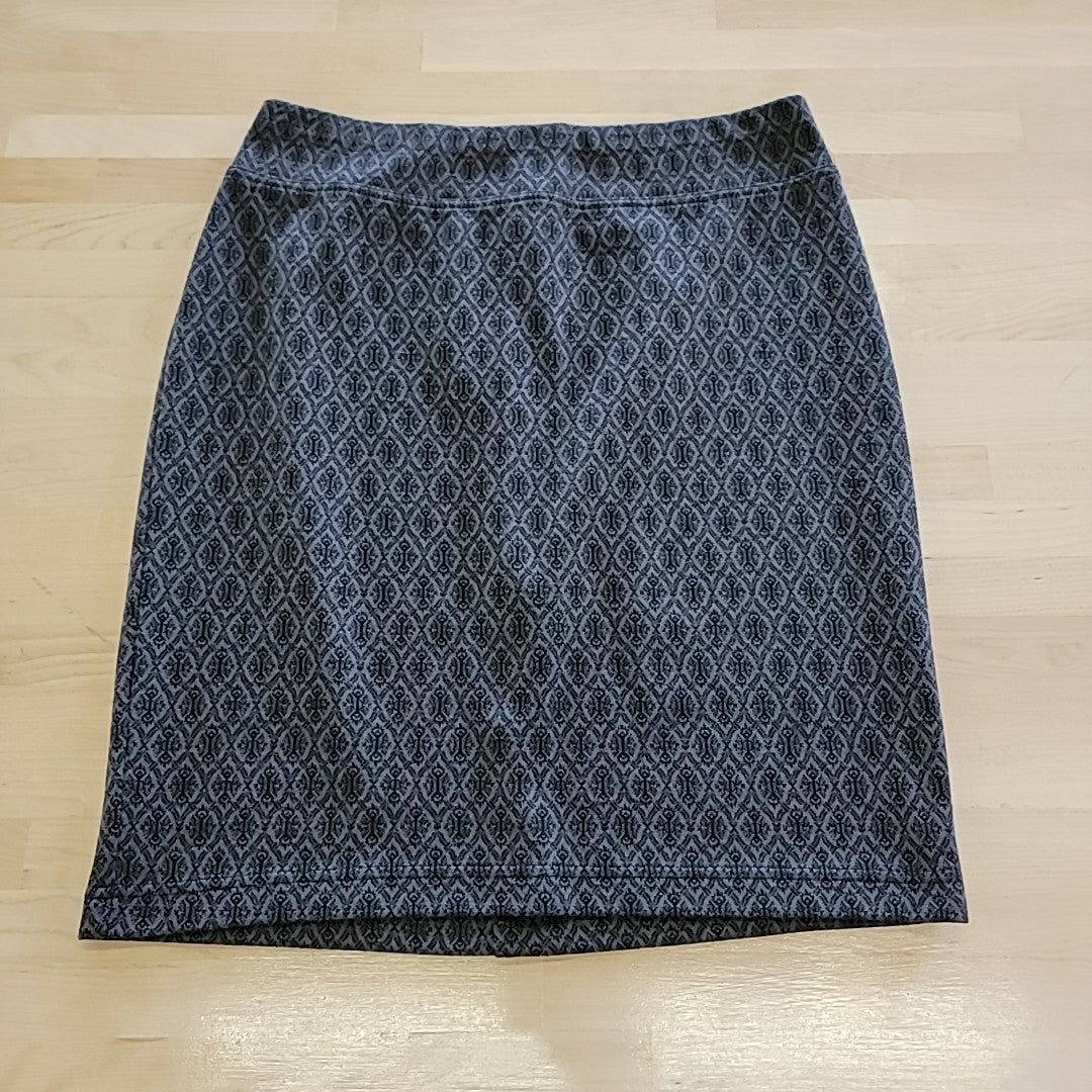 Style&Co. Size M Black Skirt