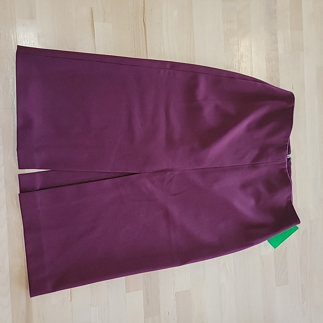 Cache Size 2 Burgundy Skirt