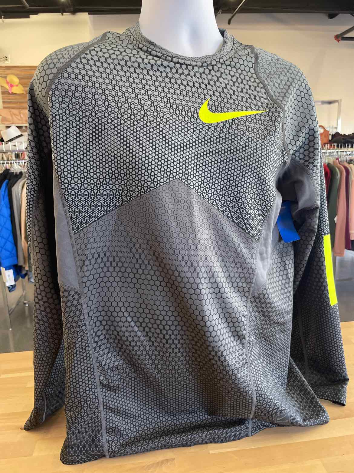 Nike Size L Gray MENS Athletic Long Sleeve