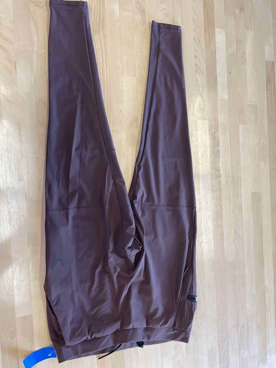 ASRV Size M Purple MENS Athletic Pants