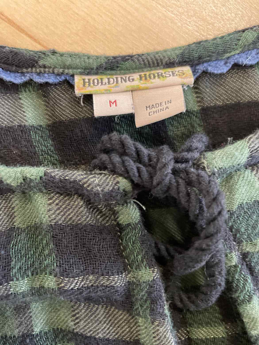 holding horses Size M Green Blouse