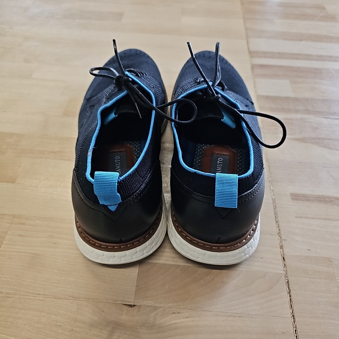 Vince Camuto Size 8.5 Black MENS Sneakers