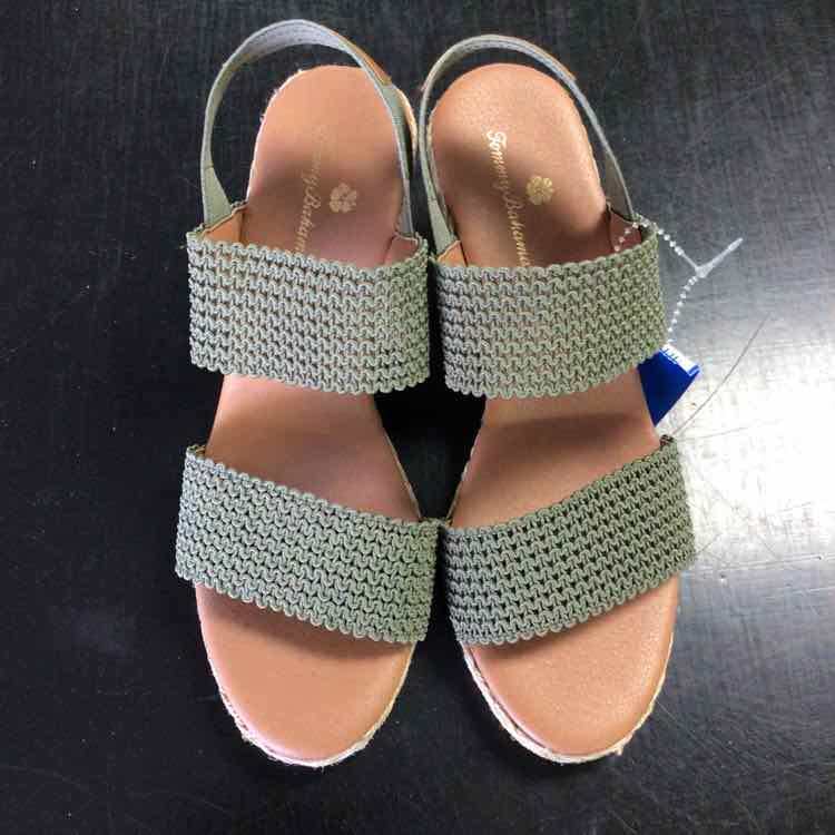 Tommy Bahama Shoe Size 7.5 Olive Sandals