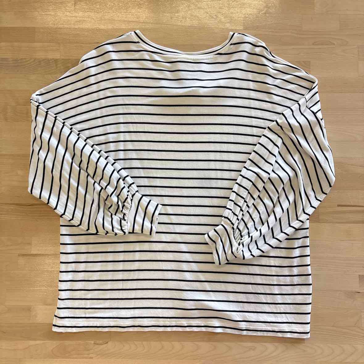 Cabi Size L White & Black Long Sleeve