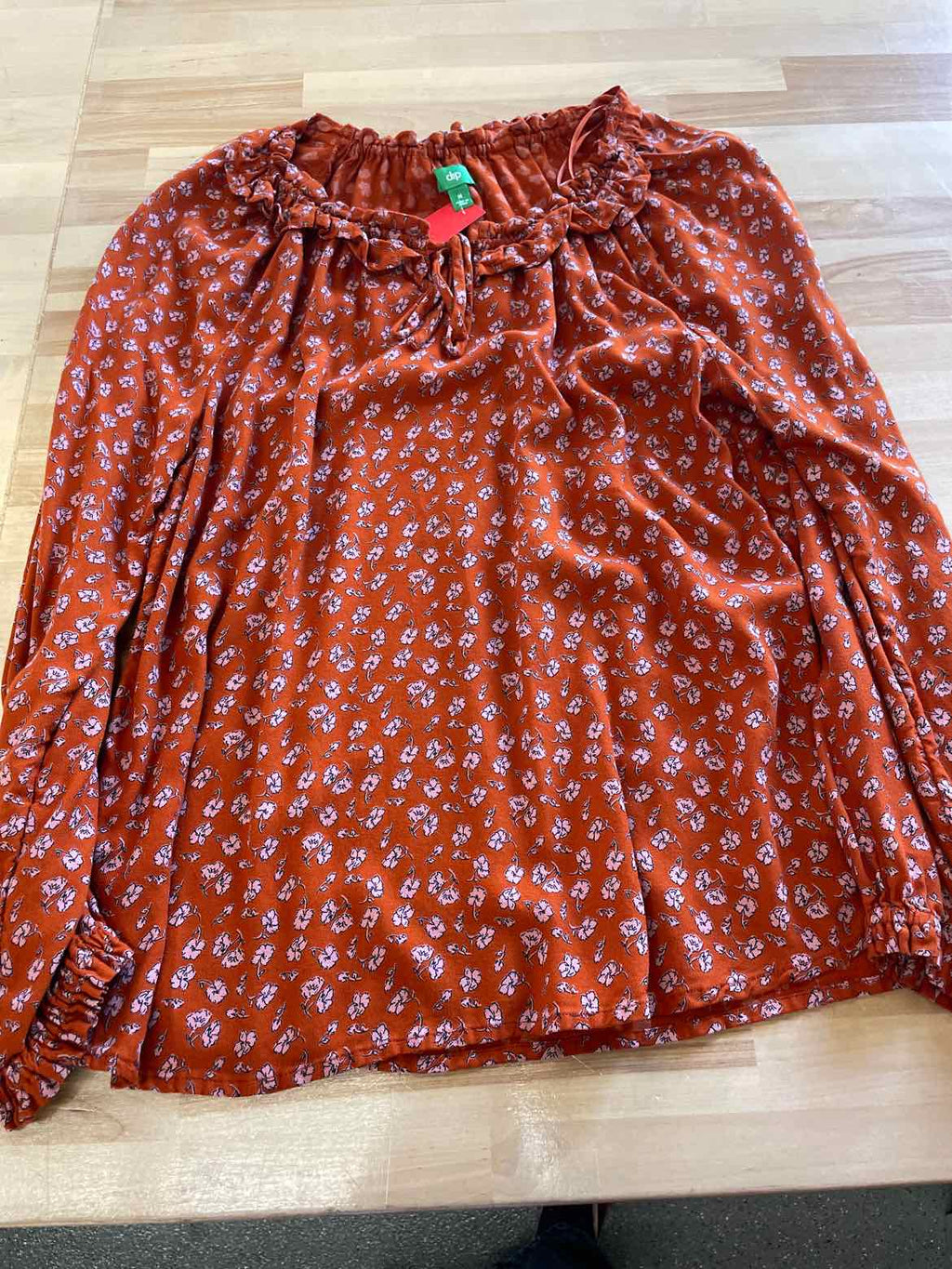 dip Size M Orange Blouse