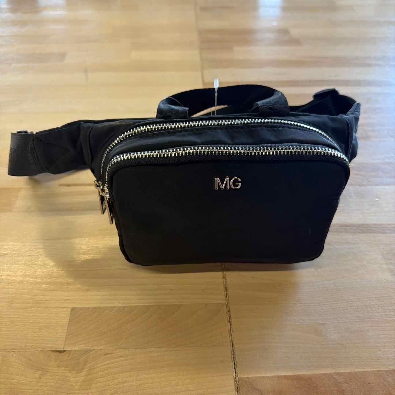 Madden Girl Asher Nylon Fanny Pack Bag - Black