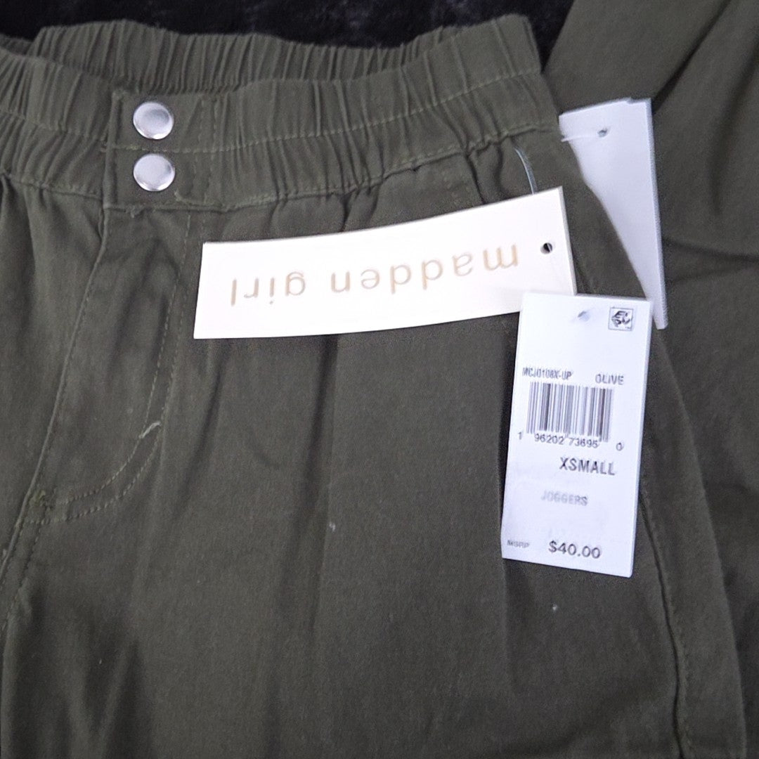 Madden Girl Size XS Green Pants