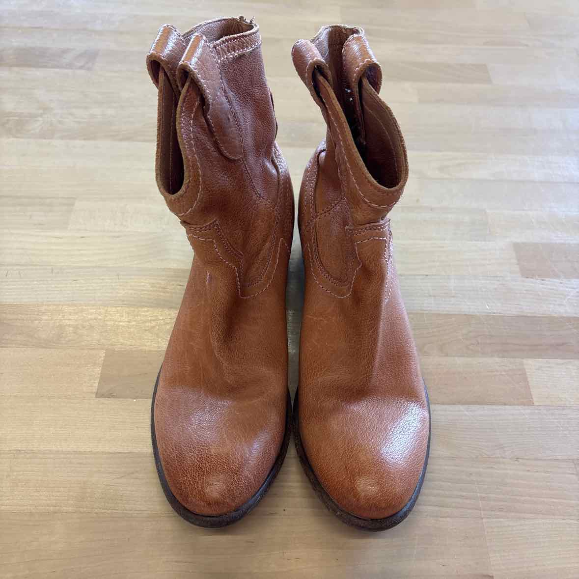 Frye Size 6 Brown Leather Preloved Cowboy Boots
