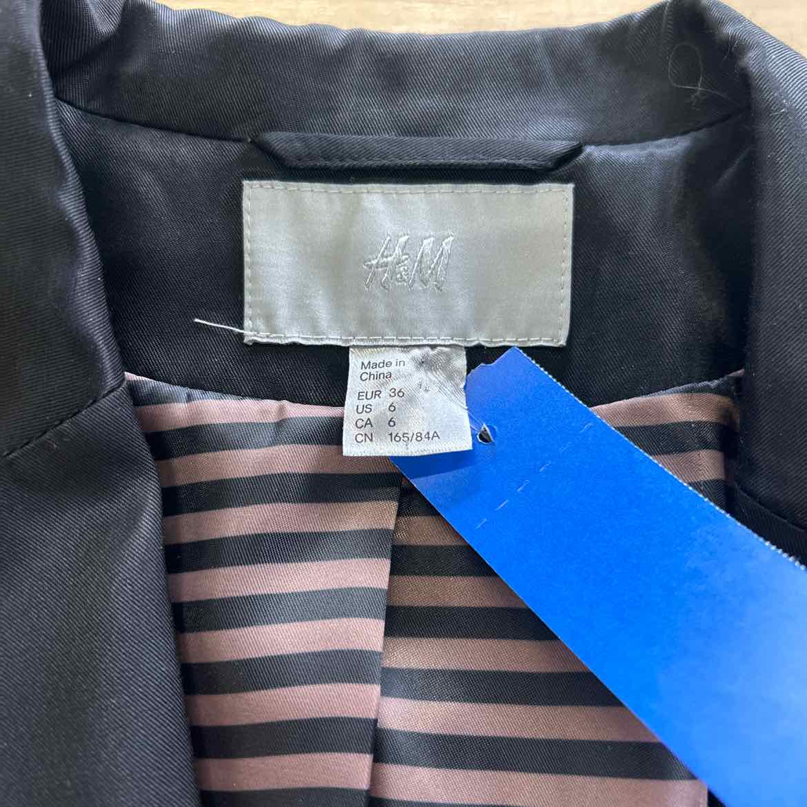 H&M Size 6 Black Blazer