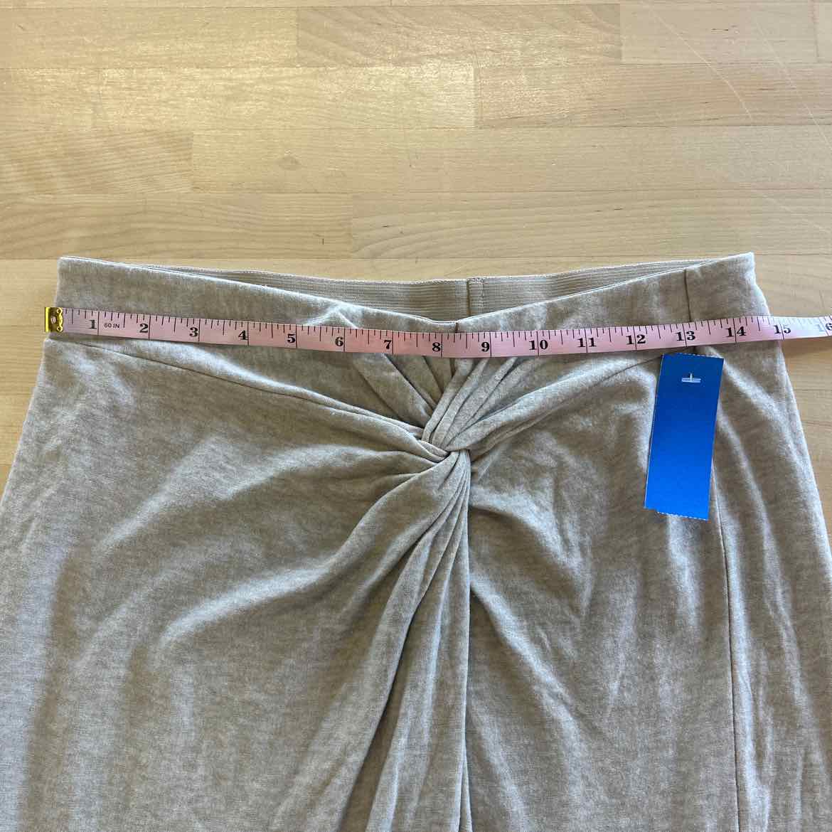 Vince Size M Beige Preloved Skirt