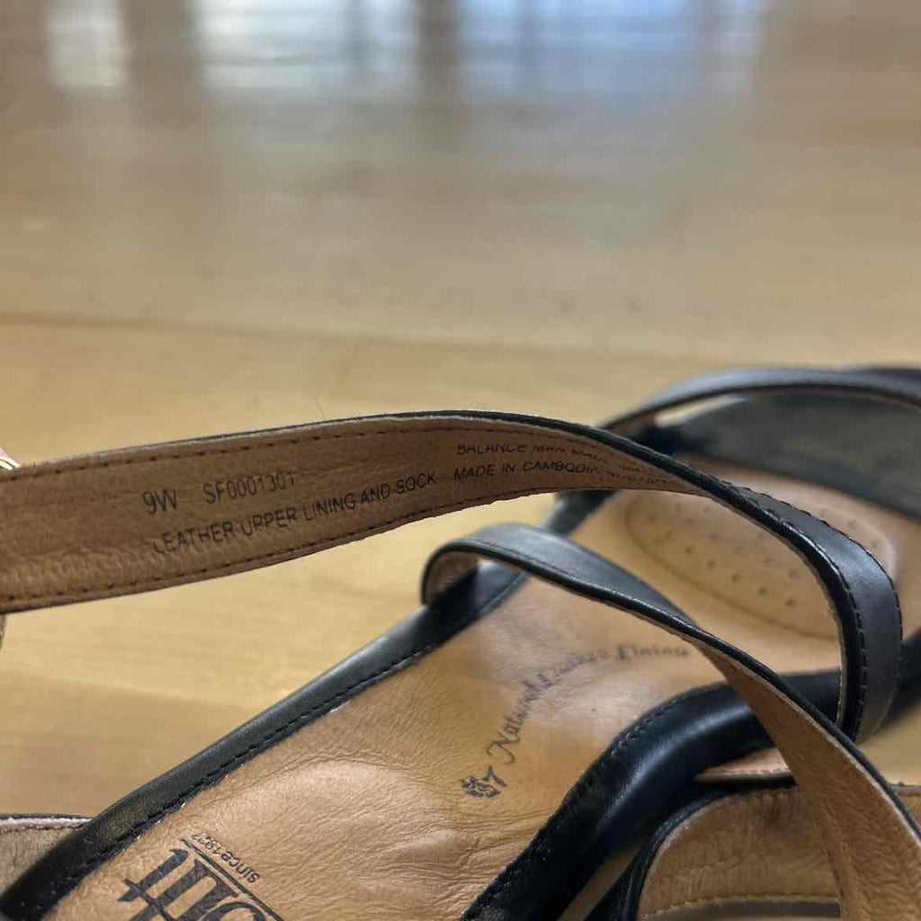Sofft Size 9 Black Preloved Sandals