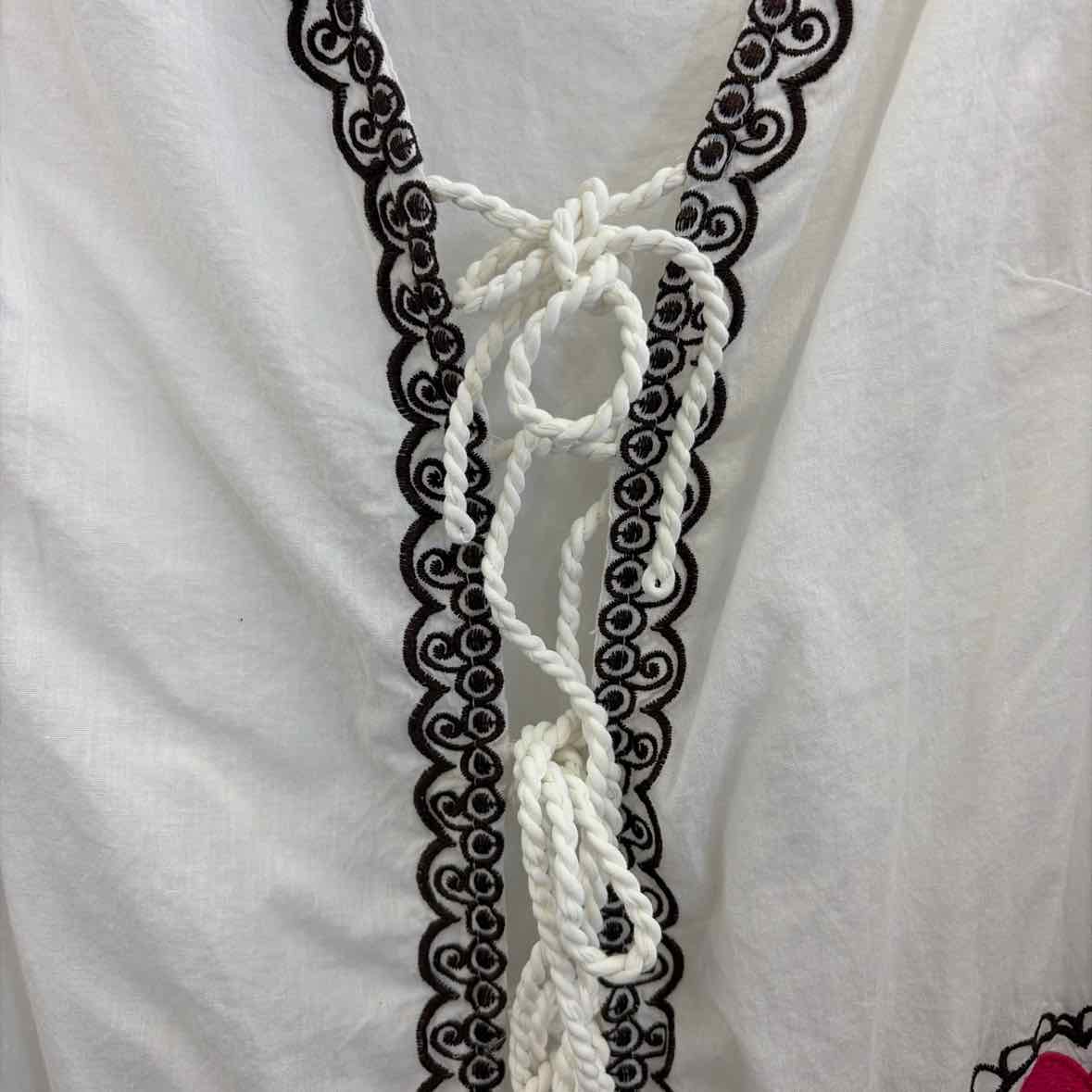 Mudpie Size M White Preloved Coverup