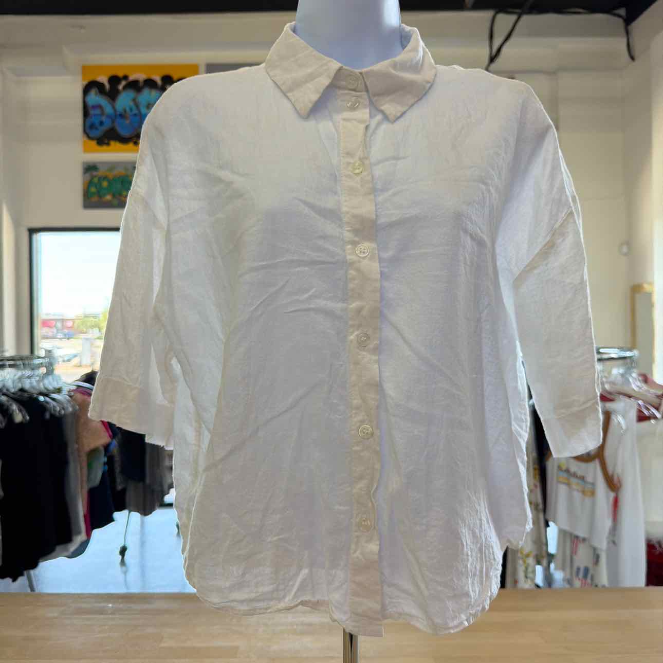 H&M Size S White Linen Preloved Button Down SS