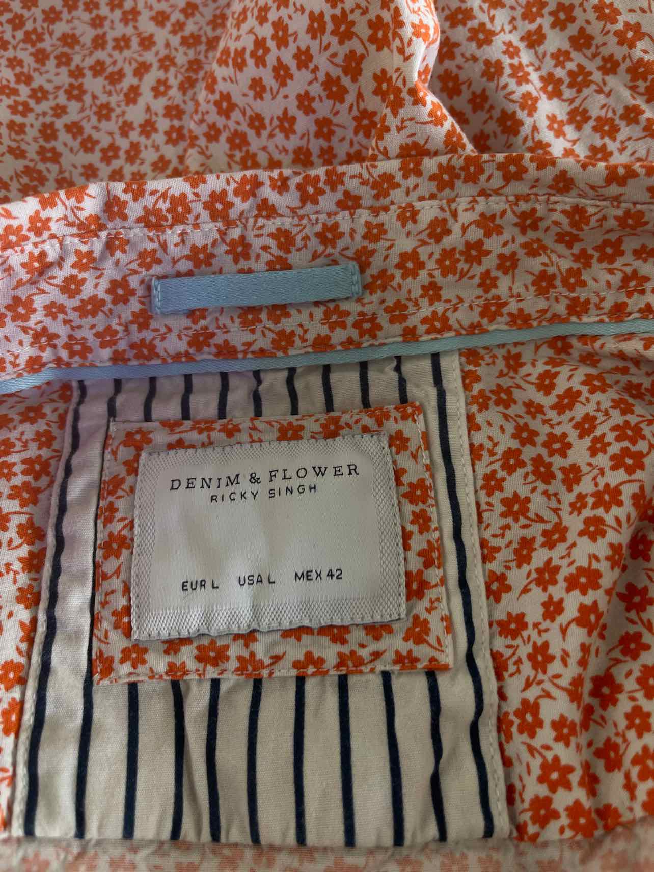 Denim Flower Size L Orange Preloved MENS Button Down Shirt