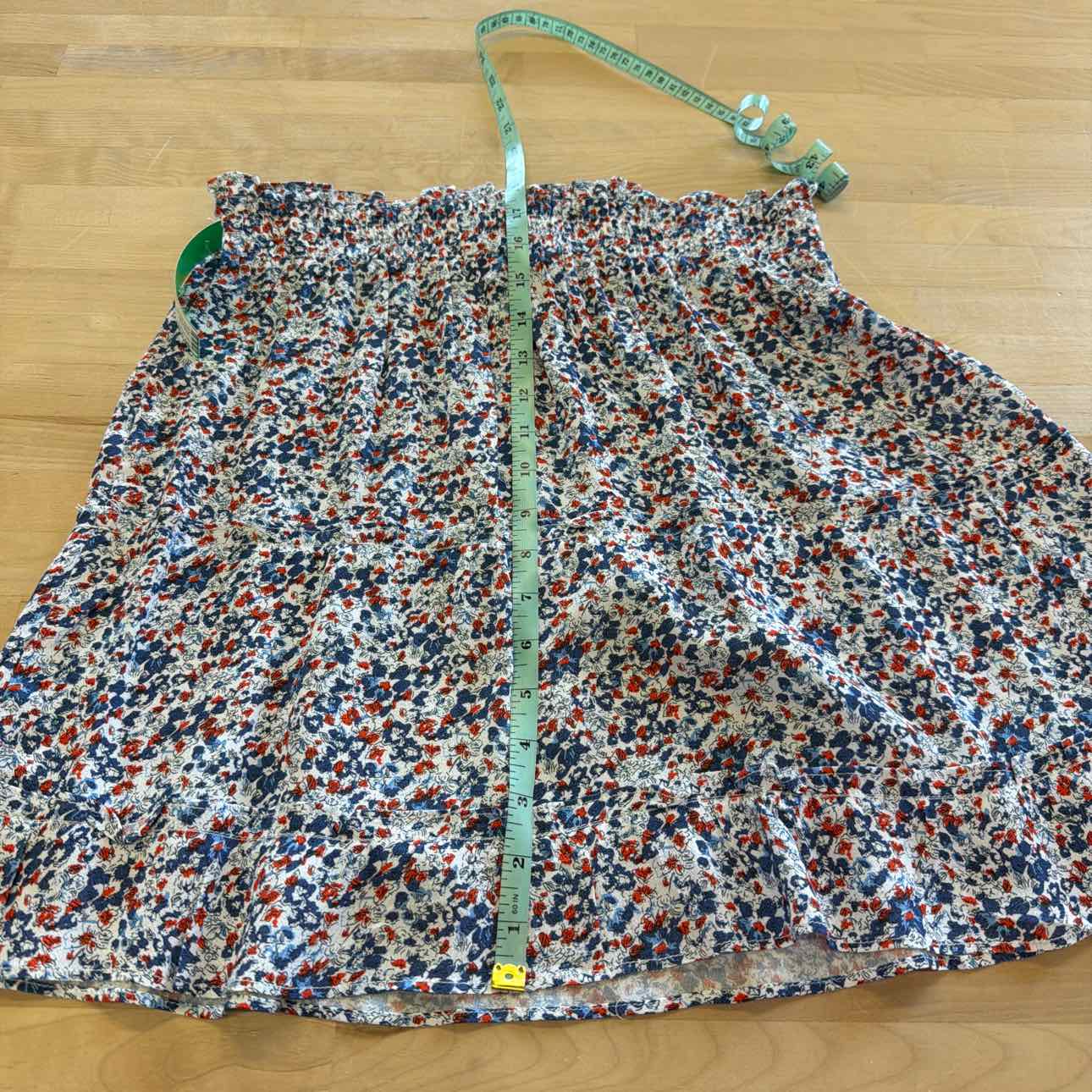Pink Lily Size M White Blue Orange Preloved Skirt