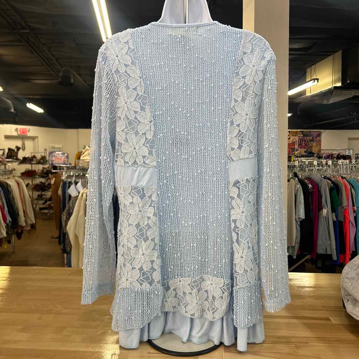 Indigo Soul Size M Blue Preloved Blouse LS