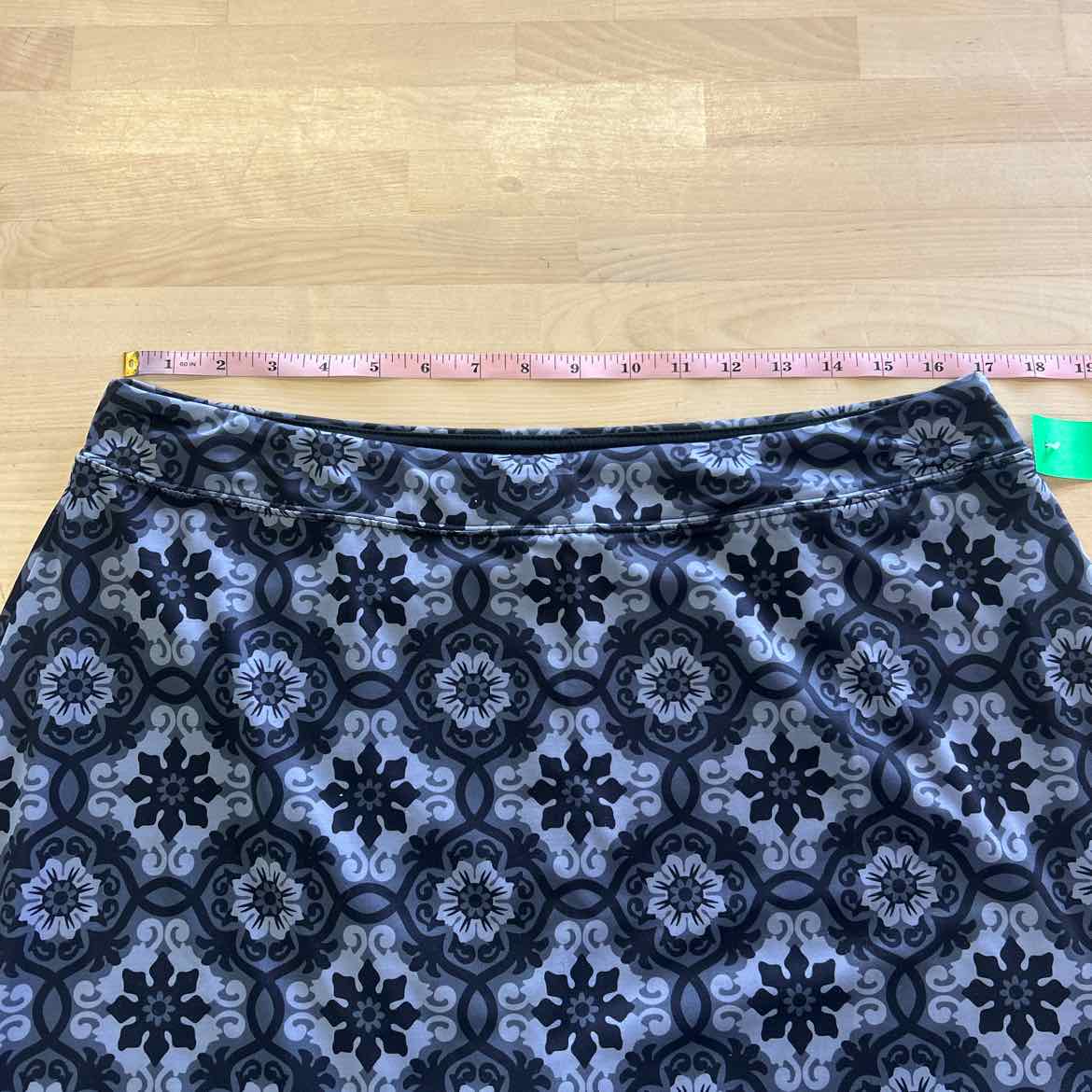 Ekouaer Women Size XXL Black & Gray Preloved Skorts