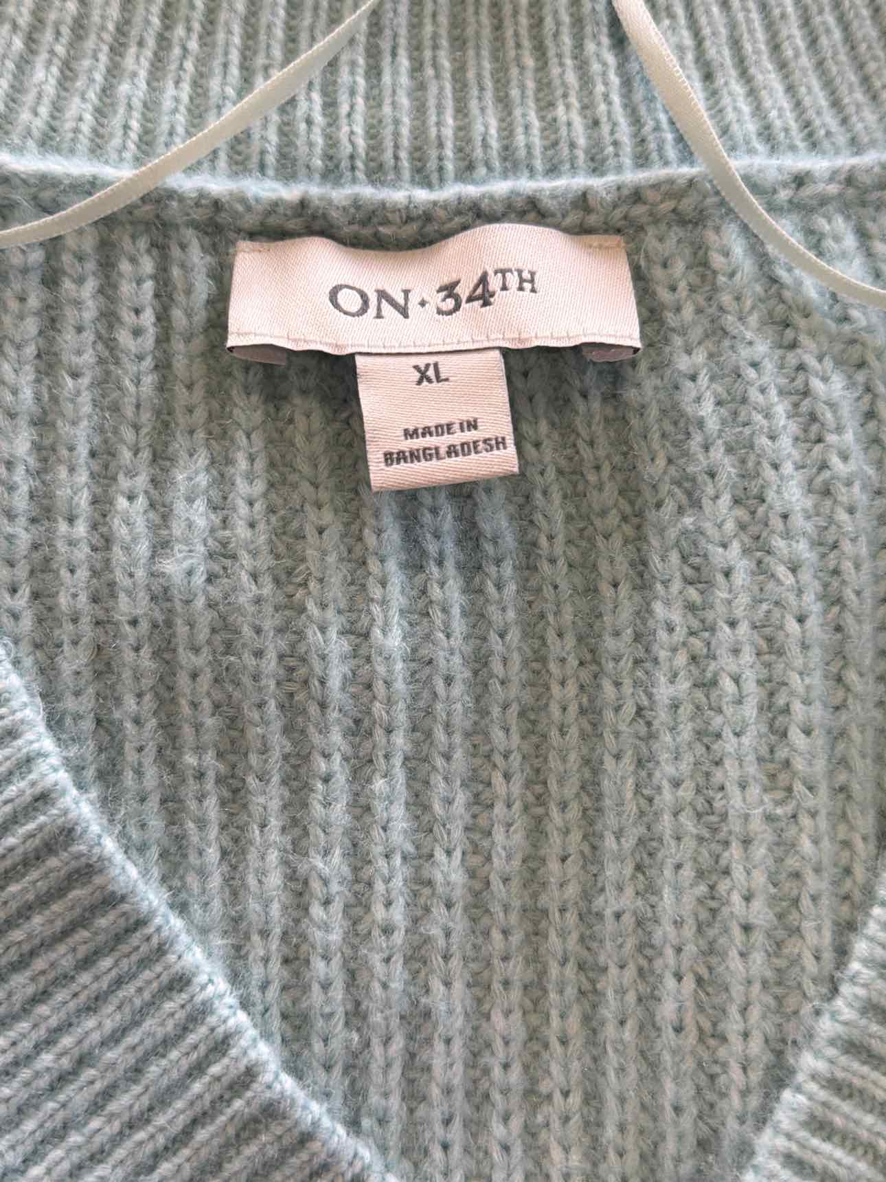 On 34th Size XL Blue Sweater