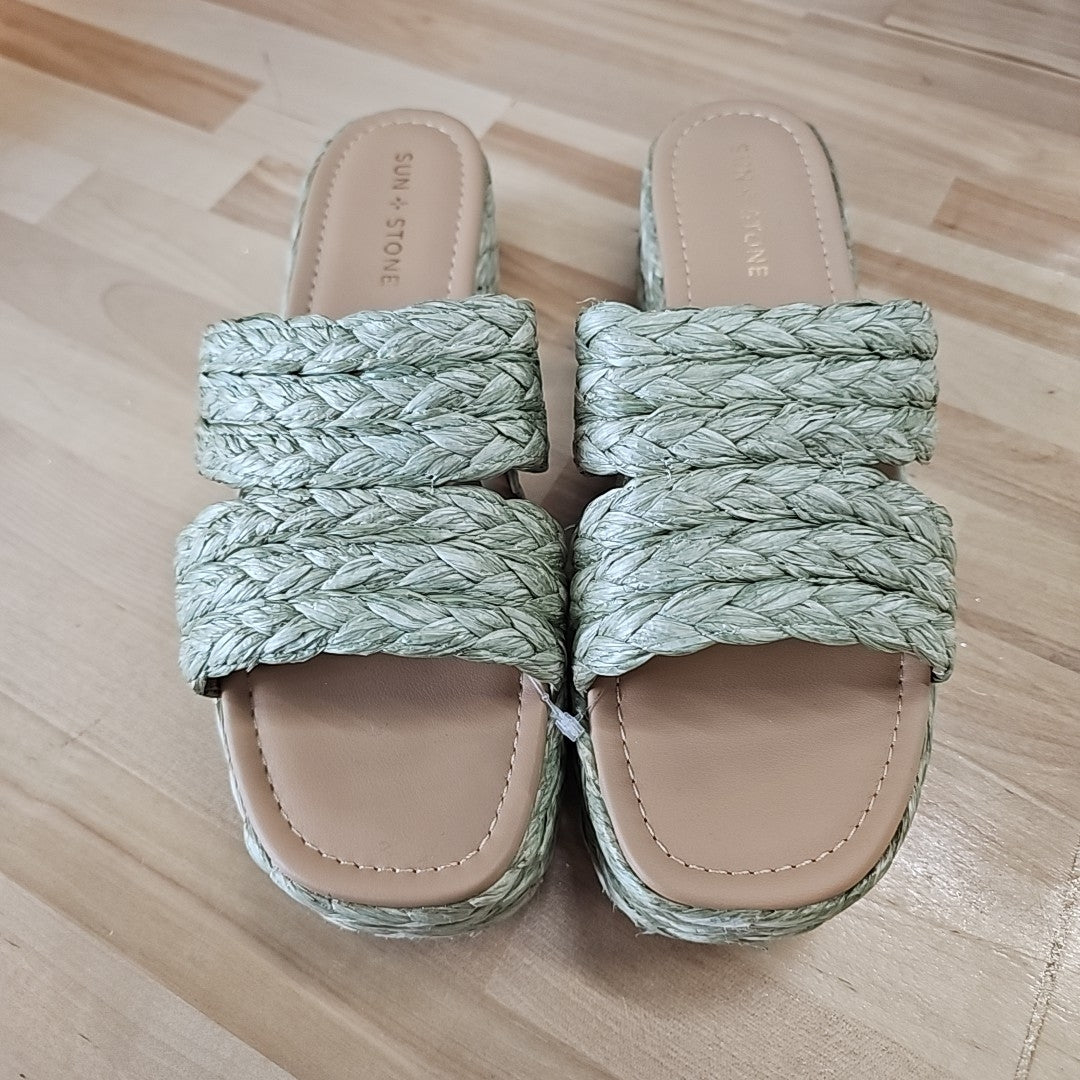 Sun Stone Size 9.5 Green Sandals