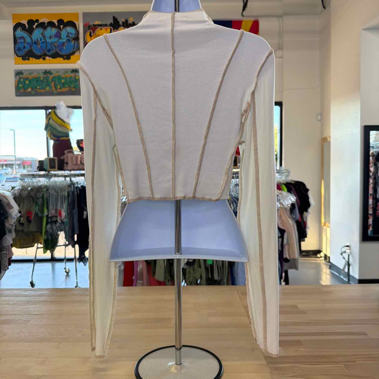 12TH Tribe Size M White Ribbed Preloved Longsleeve