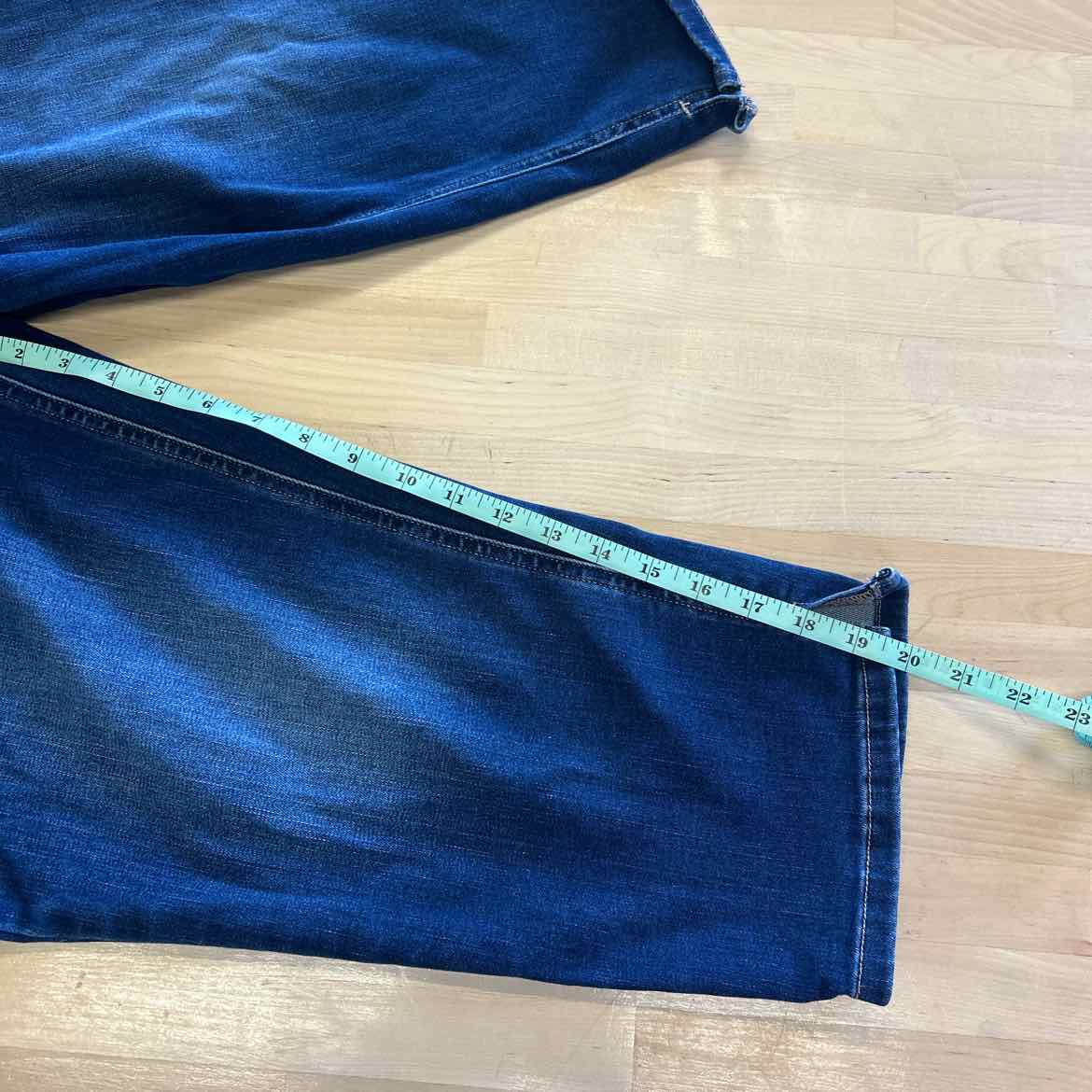 Maurices Size 16 Blue Denim Preloved Jeans