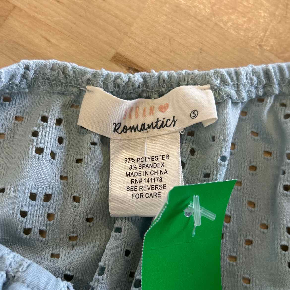 Urban Romantics Size S Blue Preloved Blouse SS