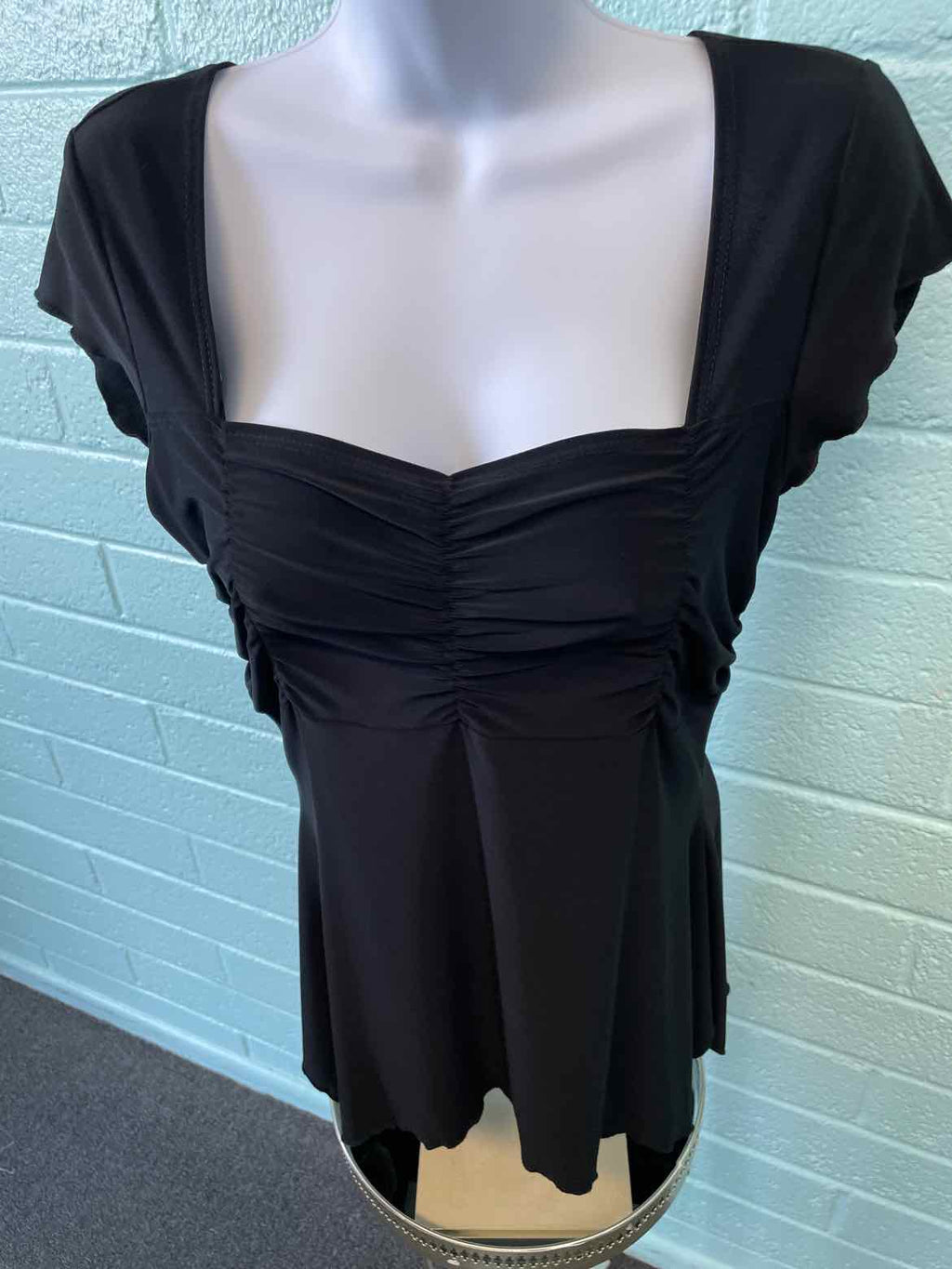 Lipstick Size M Black Sleeveless