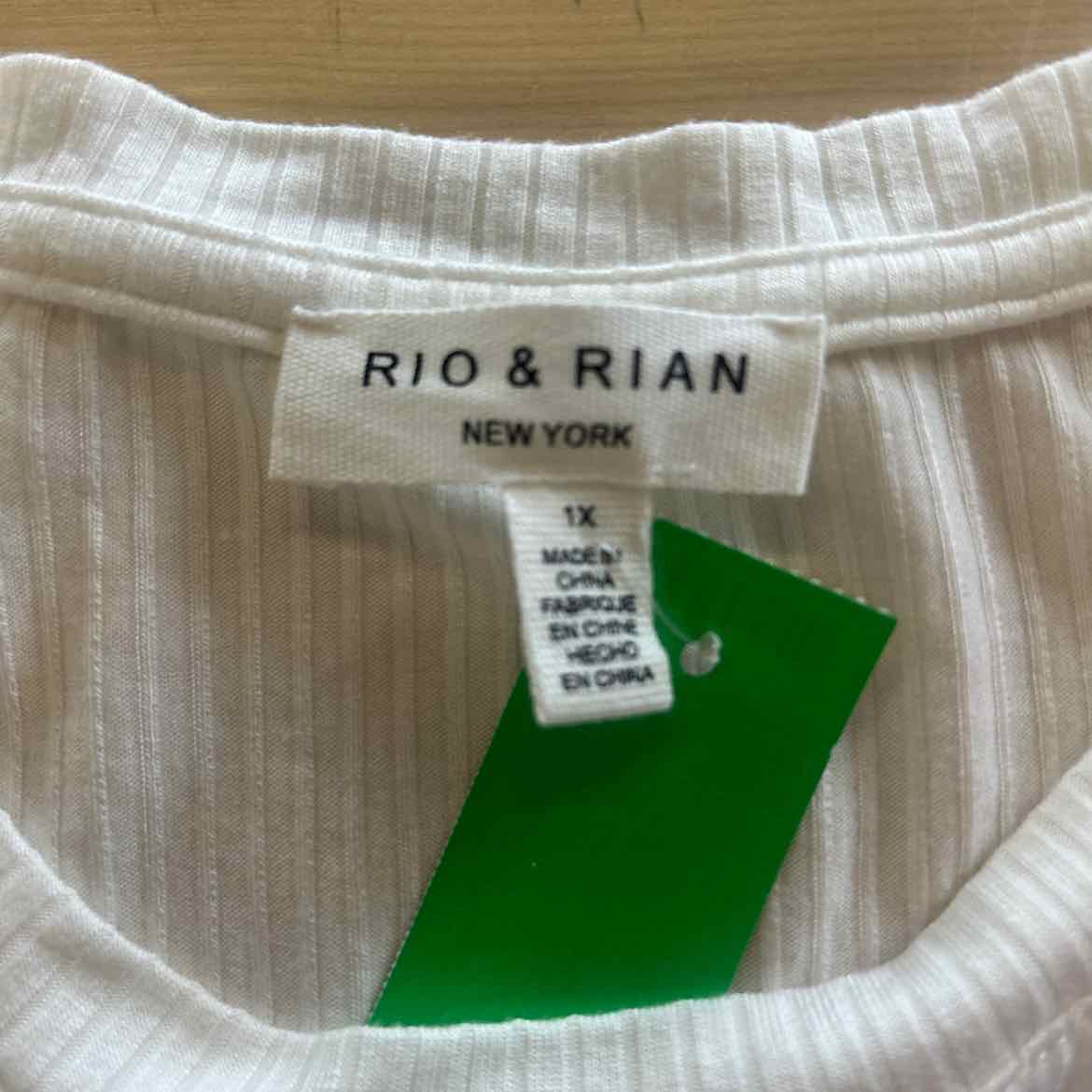 Rio & Rian Size 1X White Preloved Blouse LS