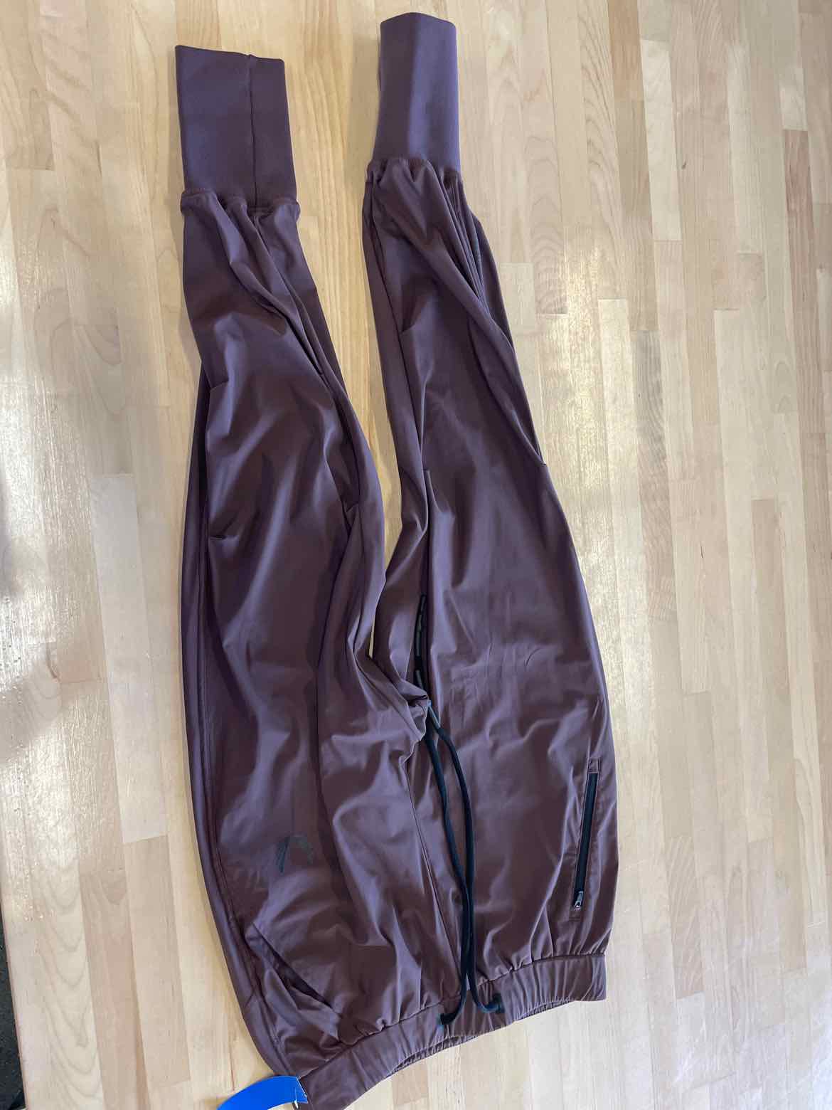 ASRV Size M Purple MENS Athletic Pants