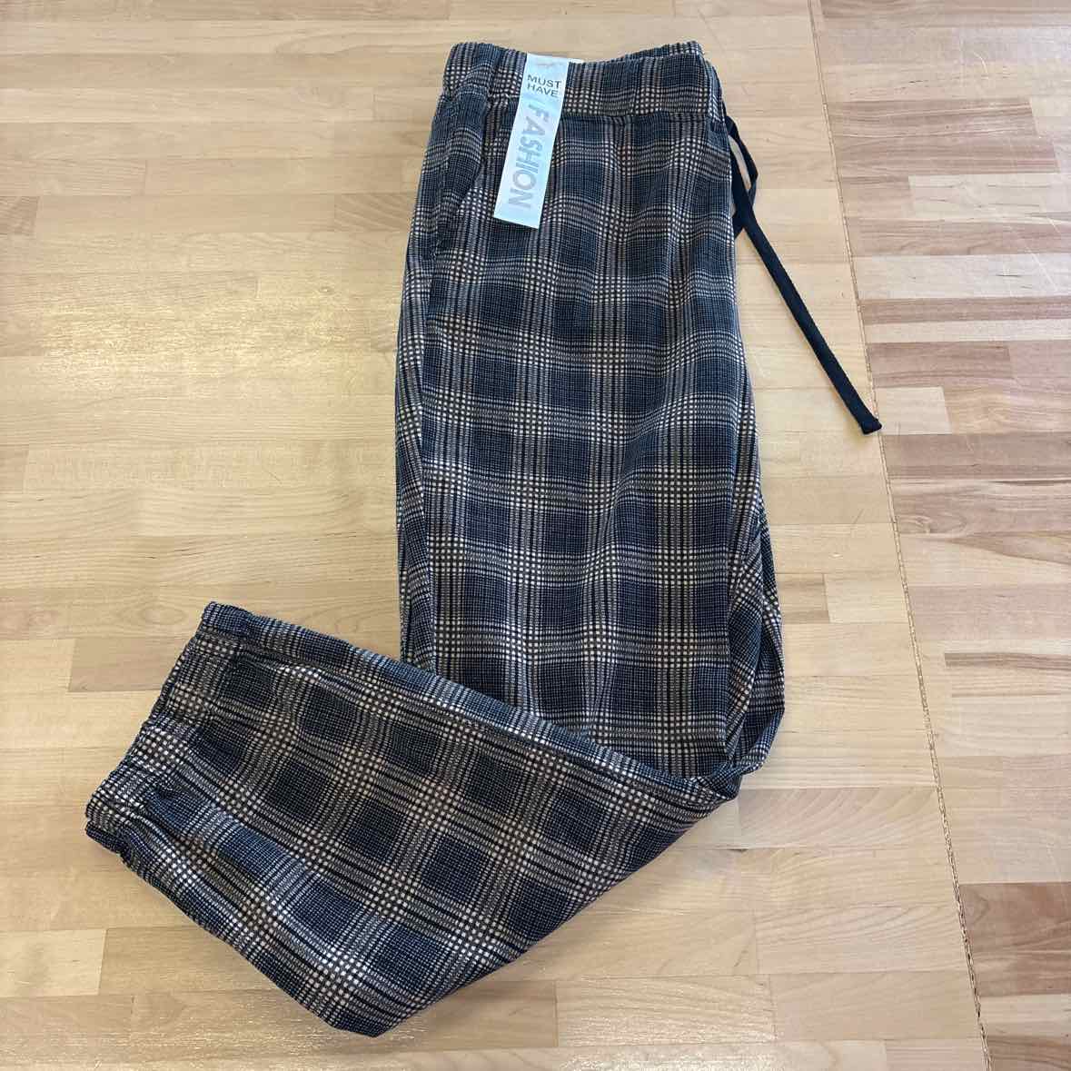 TINSELTOWN Size XL Black Pants