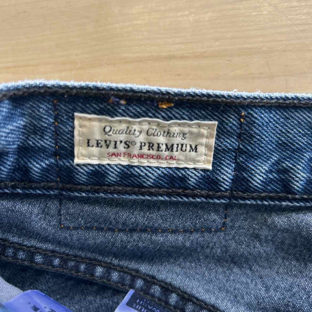 Levi's Size 23 Blue Denim Preloved Jeans