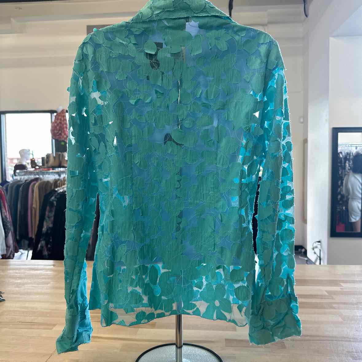 Bella Pelle Size S Blue Mesh Button Down Shirt