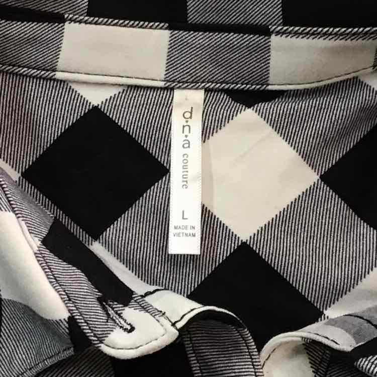 Size L Black White Preloved Button Down LS