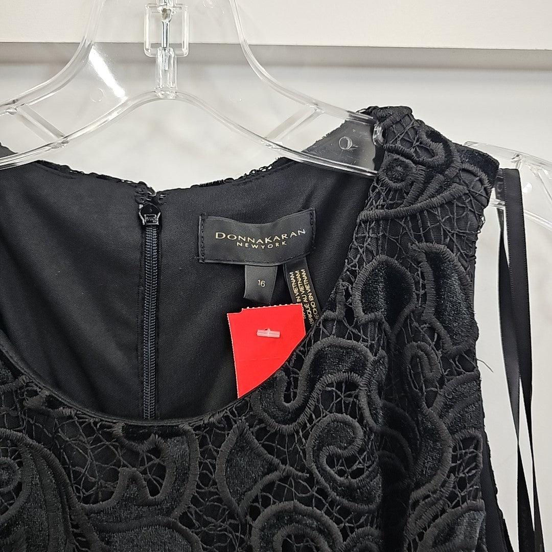 Donna Karan New York Women's Lace Sheath Dress - Black