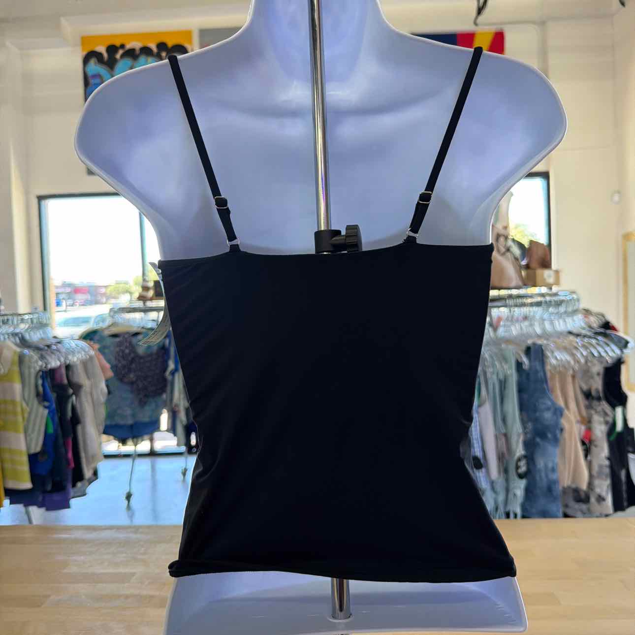 Suuksess Size S Black Preloved Tank
