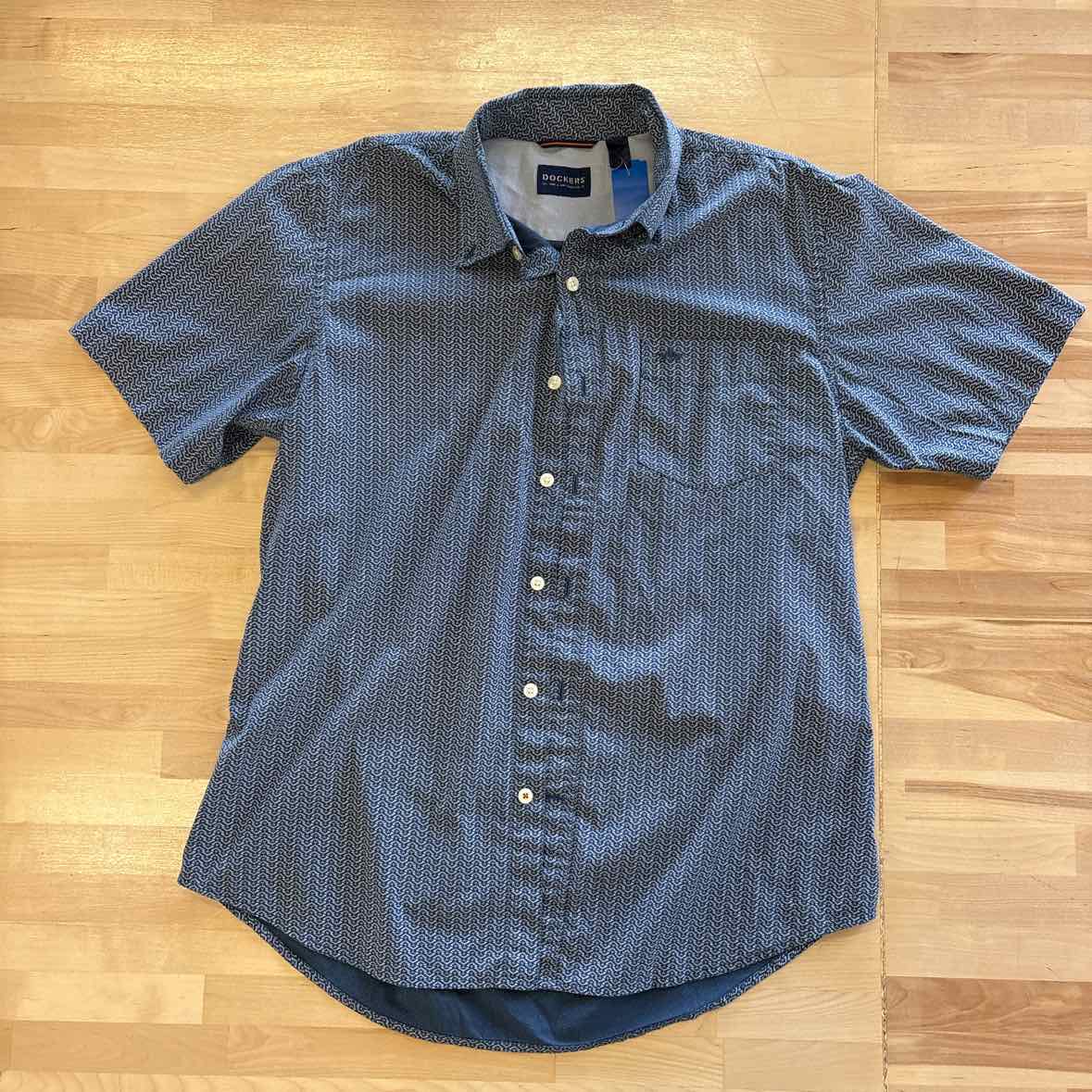 dockers Men's Size M Blue MENS Button Down Shirt