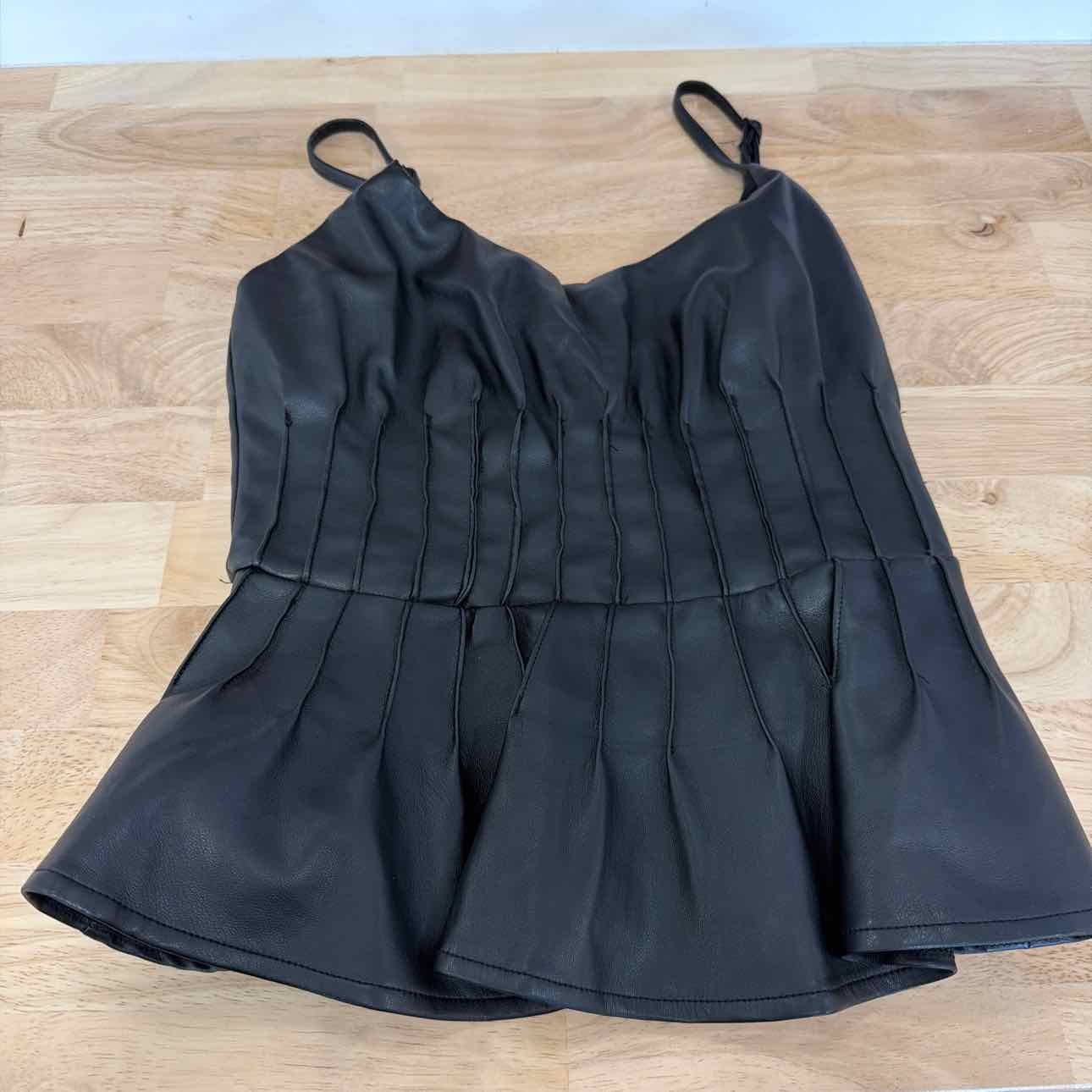 En Saison Size S Mya Faux-Leather Sleeveless Peplum Top