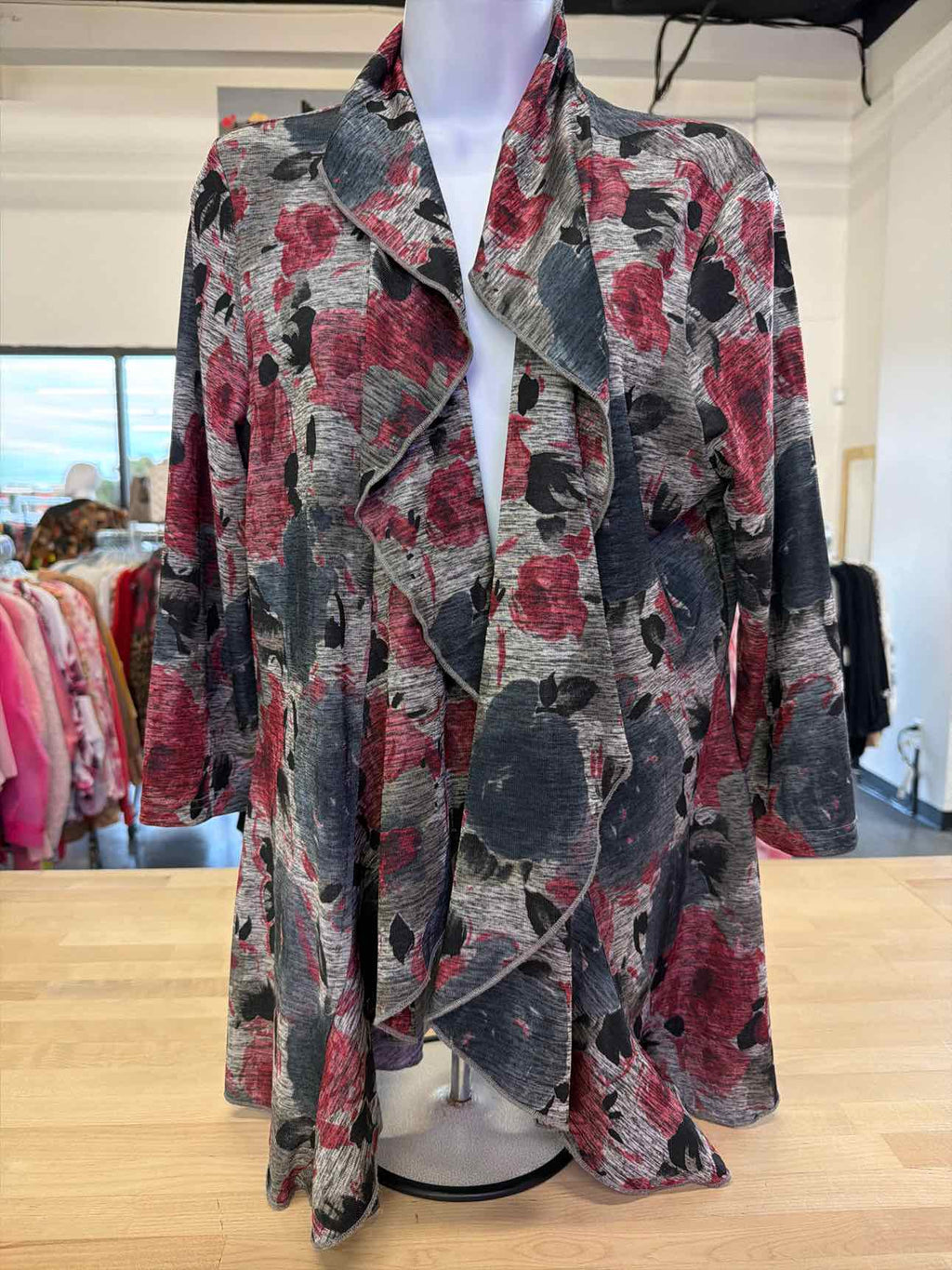 KerenHart Size M Black & Gray Cardigan