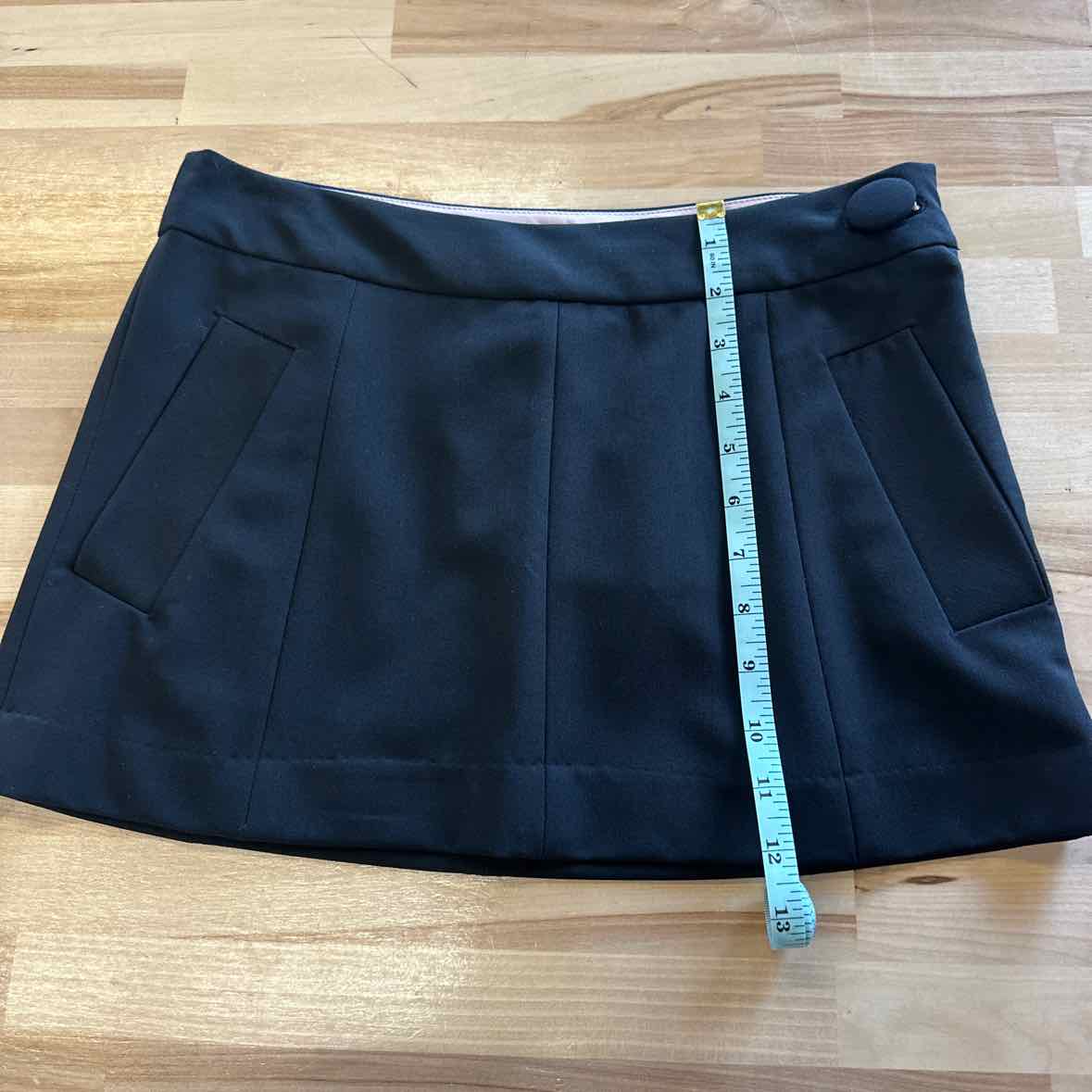 Guess Size 24 Black Skirt
