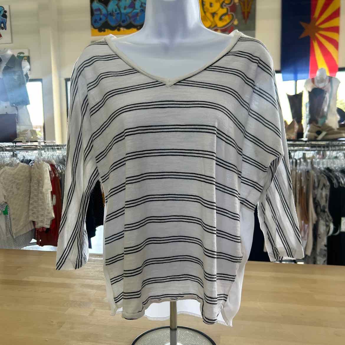 Banana Republic Size XS Black/White Preloved Longsleeve