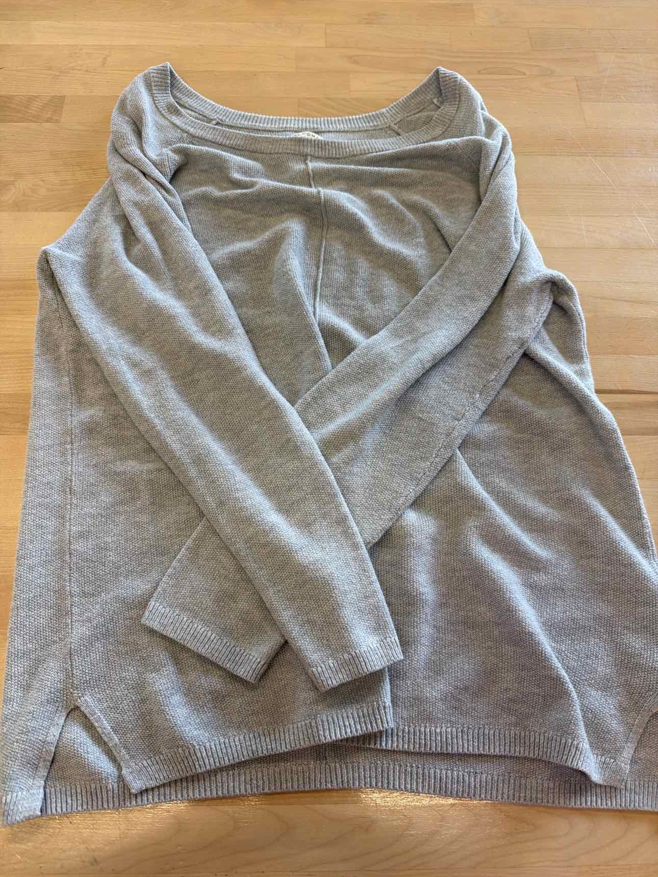 Sonoma Size S Gray Long Sleeve