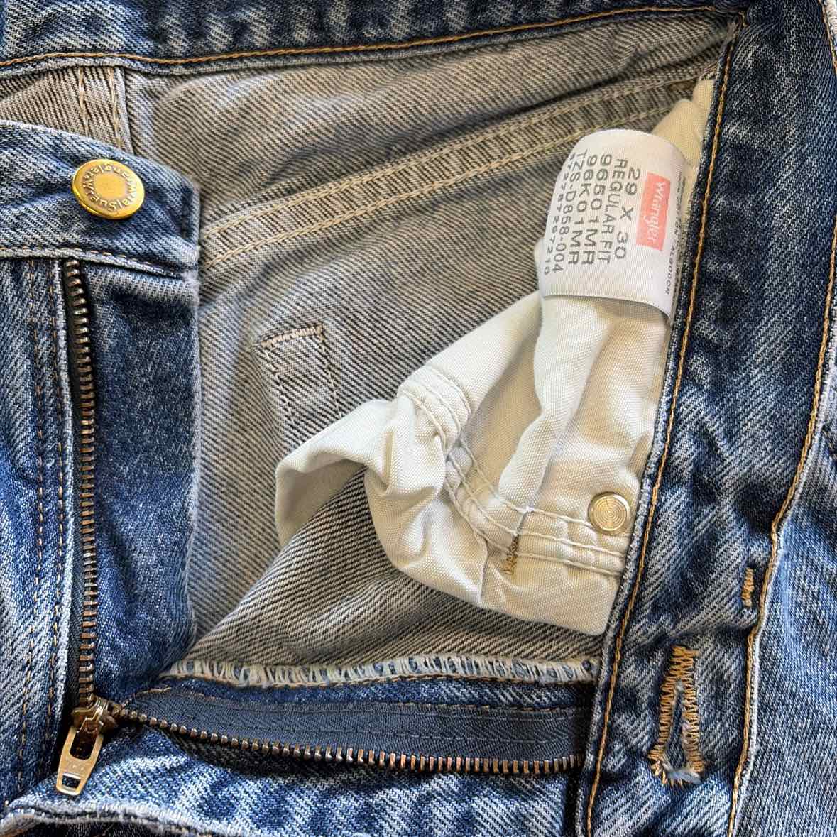 Wrangler Size 29 Blue Denim Preloved Jeans