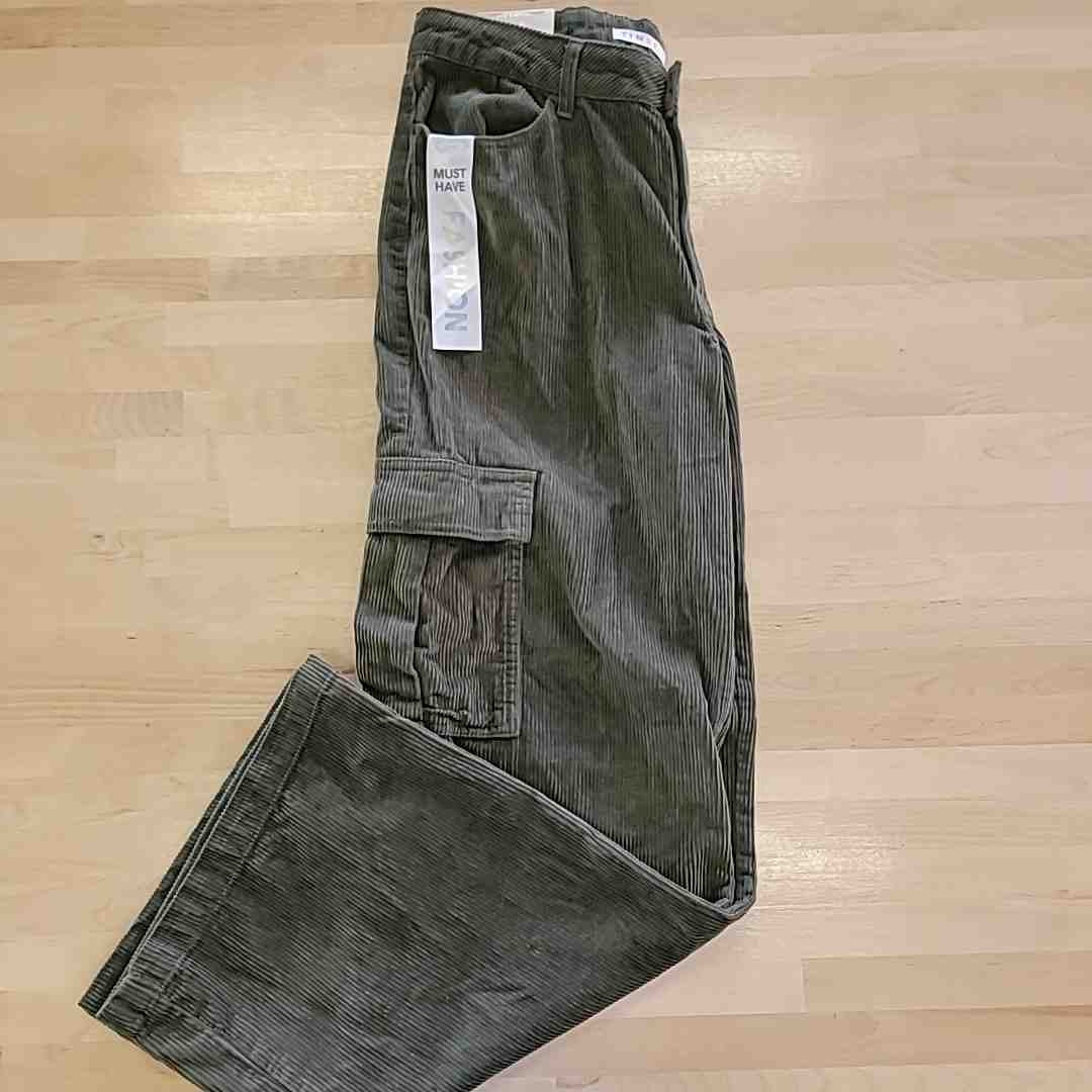 tinceltown Size 15 Cotton Corduroy Low-Rise Cargo Jeans - Green