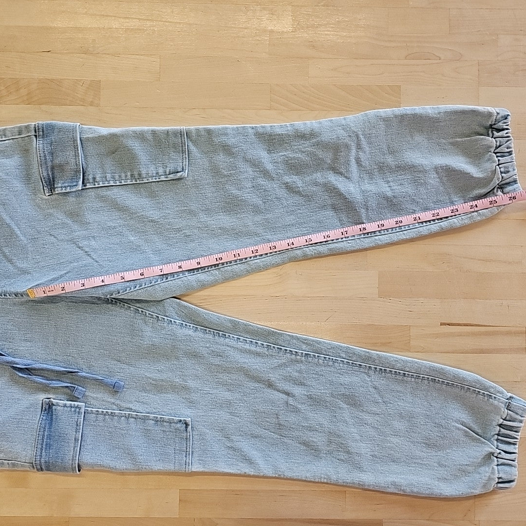 Tinseltown Juniors' High Rise Sporty Utility Jogger Pants - Light Wash - S