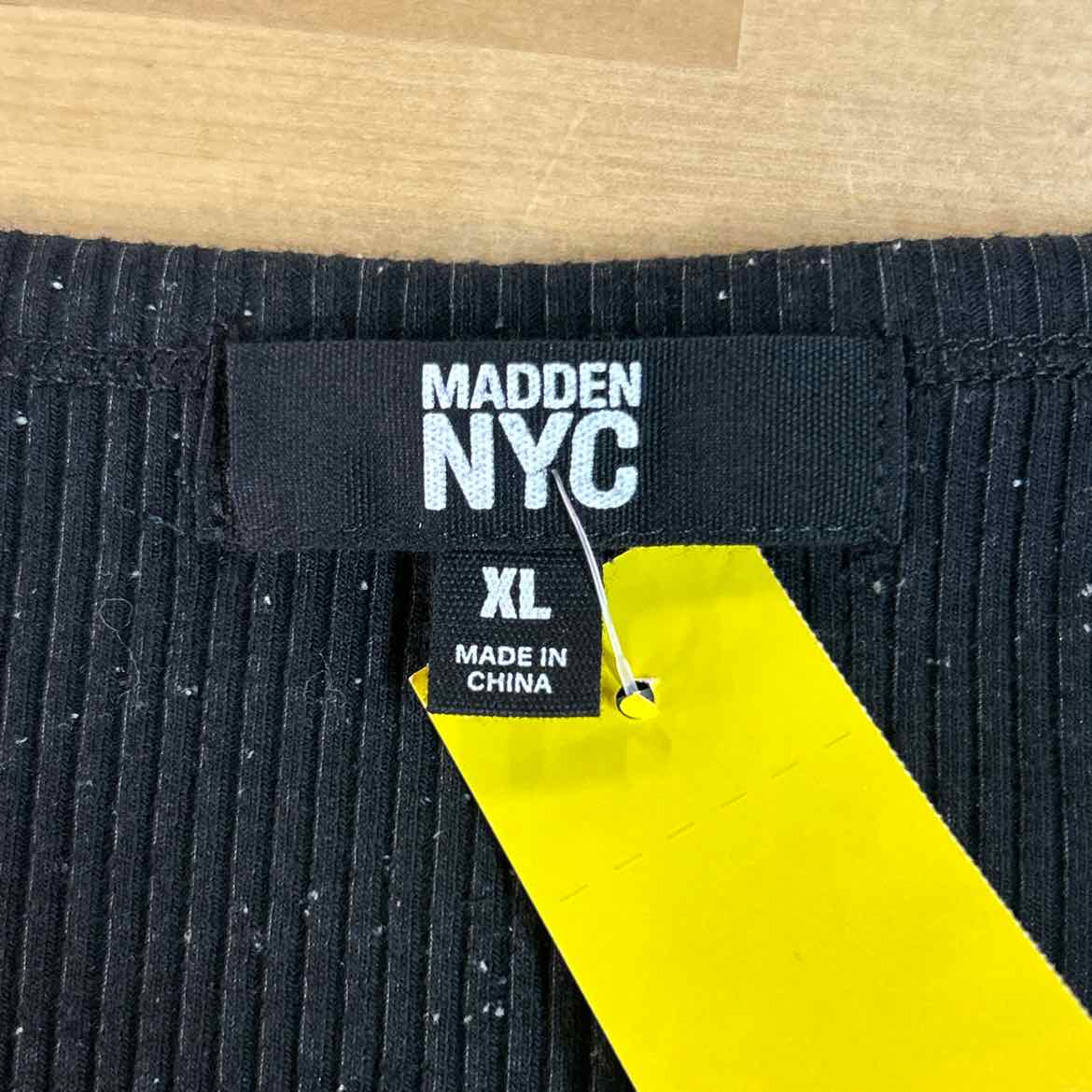Madden NYC Size XL Black Preloved Tank