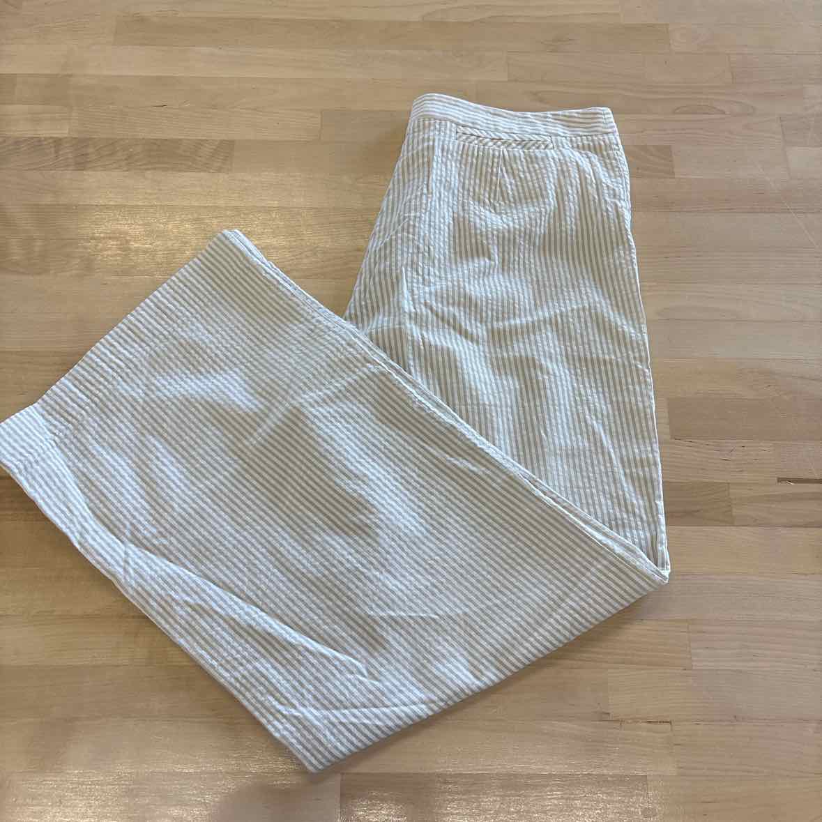 Violetta Size 10 white & Tan Pants