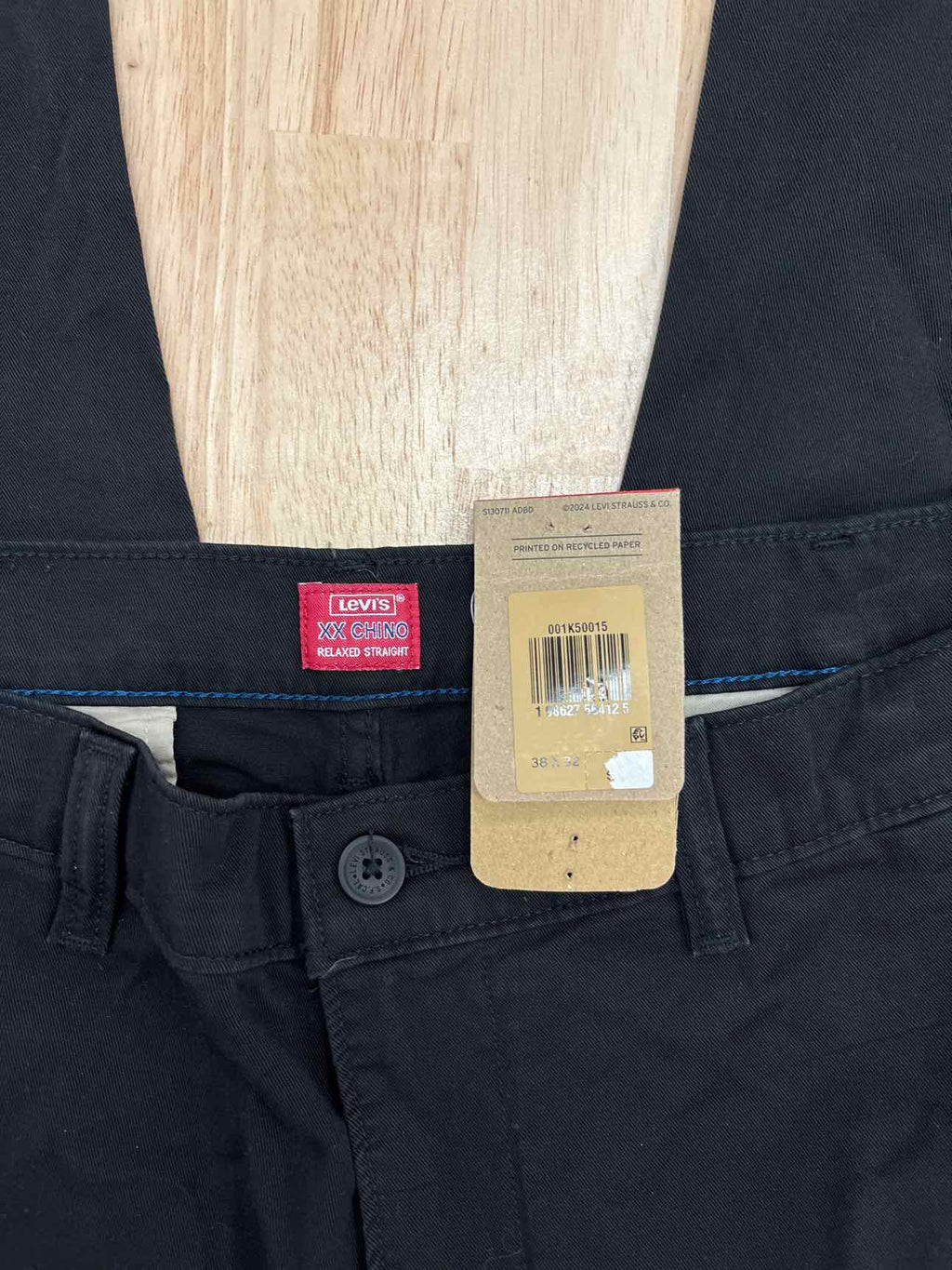 Levi's Size 38x32 Black MENS Pants