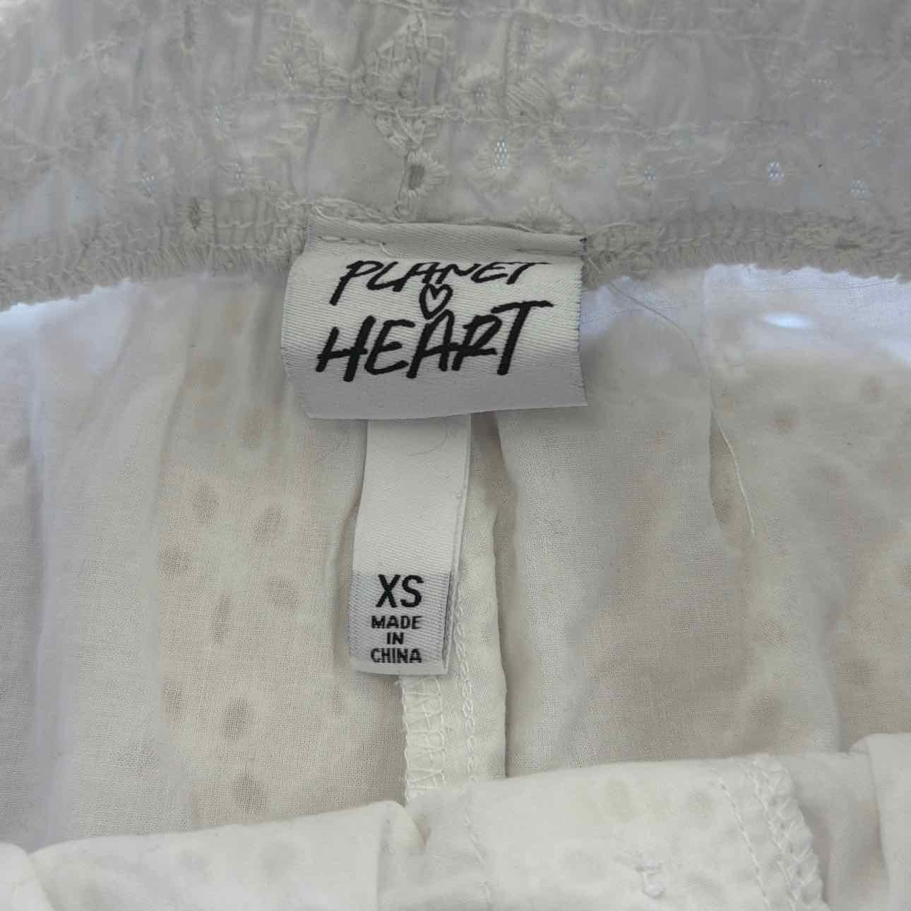 Planet Heart Women Size XS White New Shorts